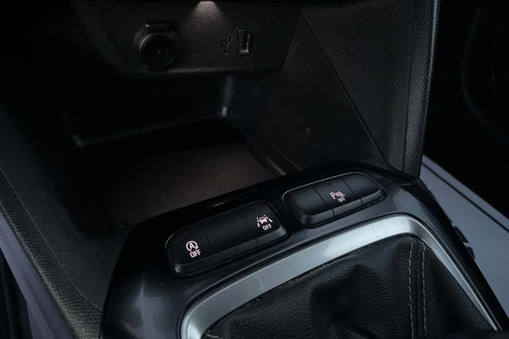 Grøn Opel Corsa fra 2020
