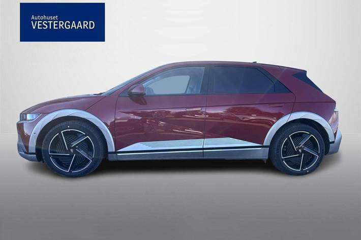 Rød Hyundai Ioniq 5 fra 2025