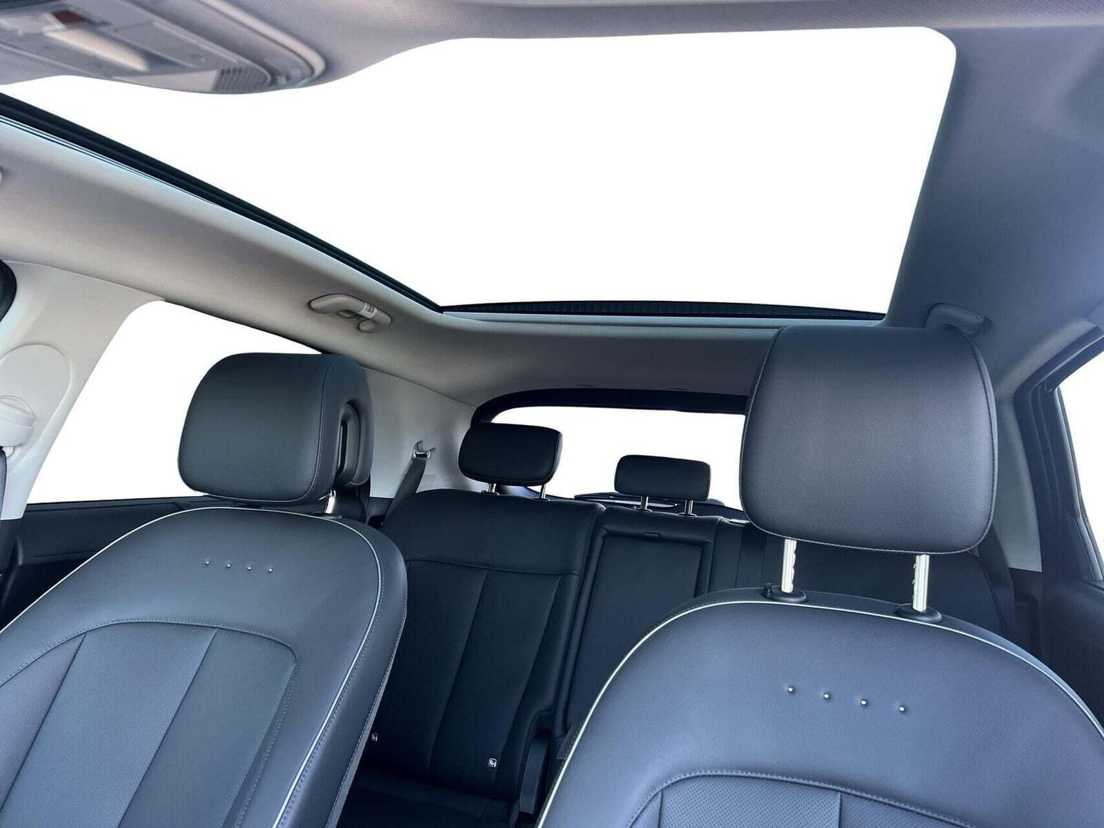 Rød Hyundai Ioniq 5 fra 2025