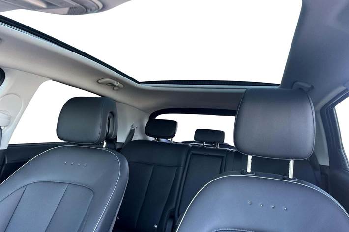 Rød Hyundai Ioniq 5 fra 2025