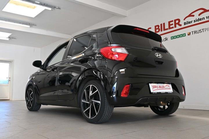 Sort Hyundai i10 fra 2024