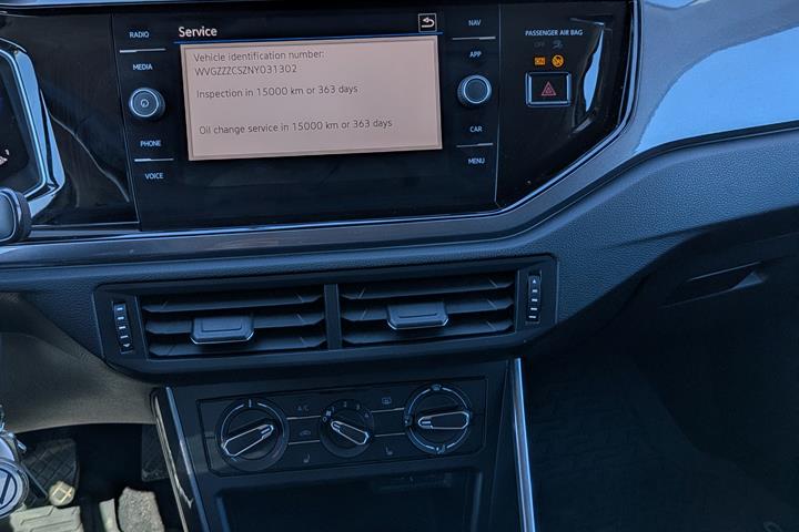 Grå VW Taigo fra 2022