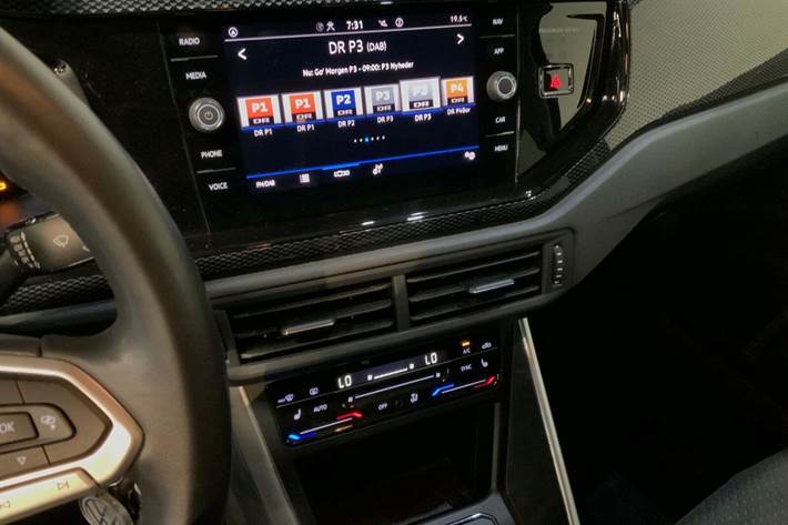 Grå VW Polo fra 2022