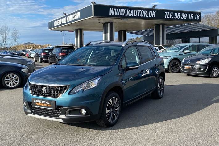 Grøn Peugeot 2008 fra 2018