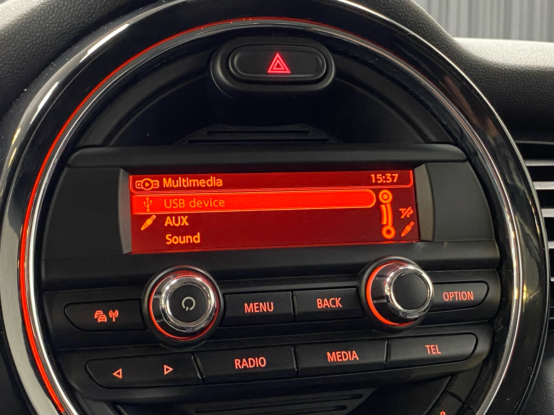 Grå Mini Cooper fra 2014
