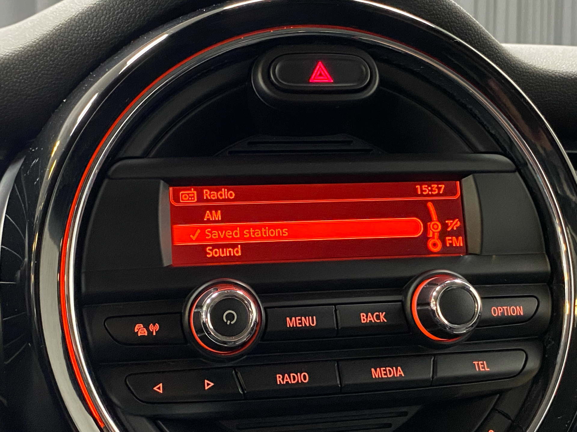 Grå Mini Cooper fra 2014