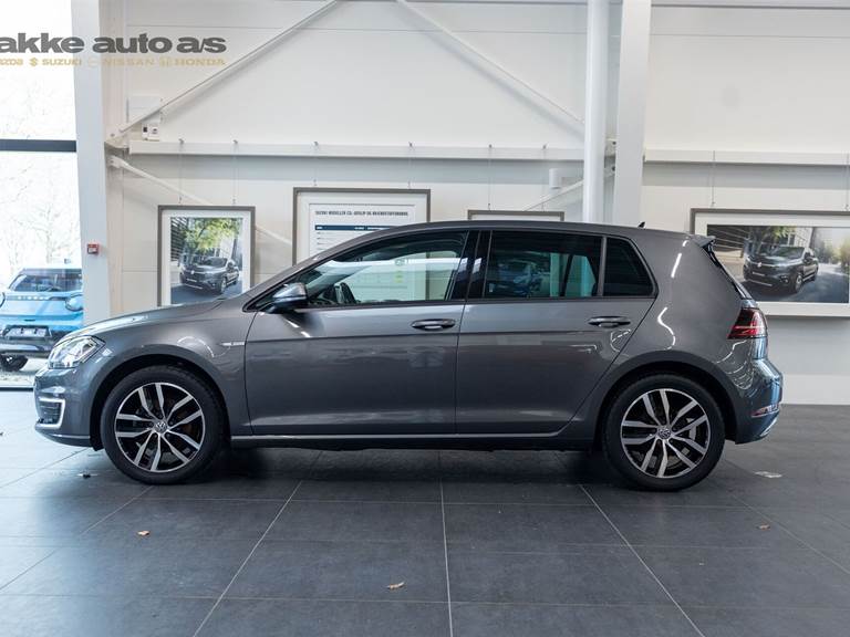 VW Golf EL 136HK 5d Aut.