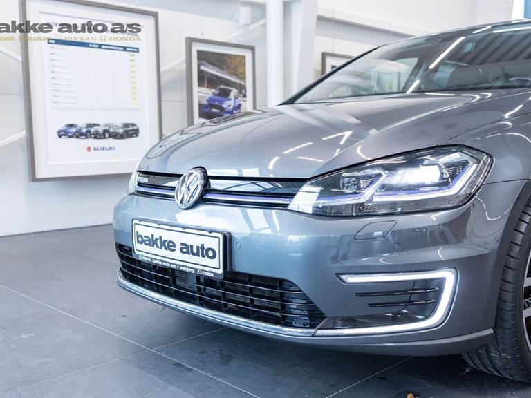 VW Golf EL 136HK 5d Aut.