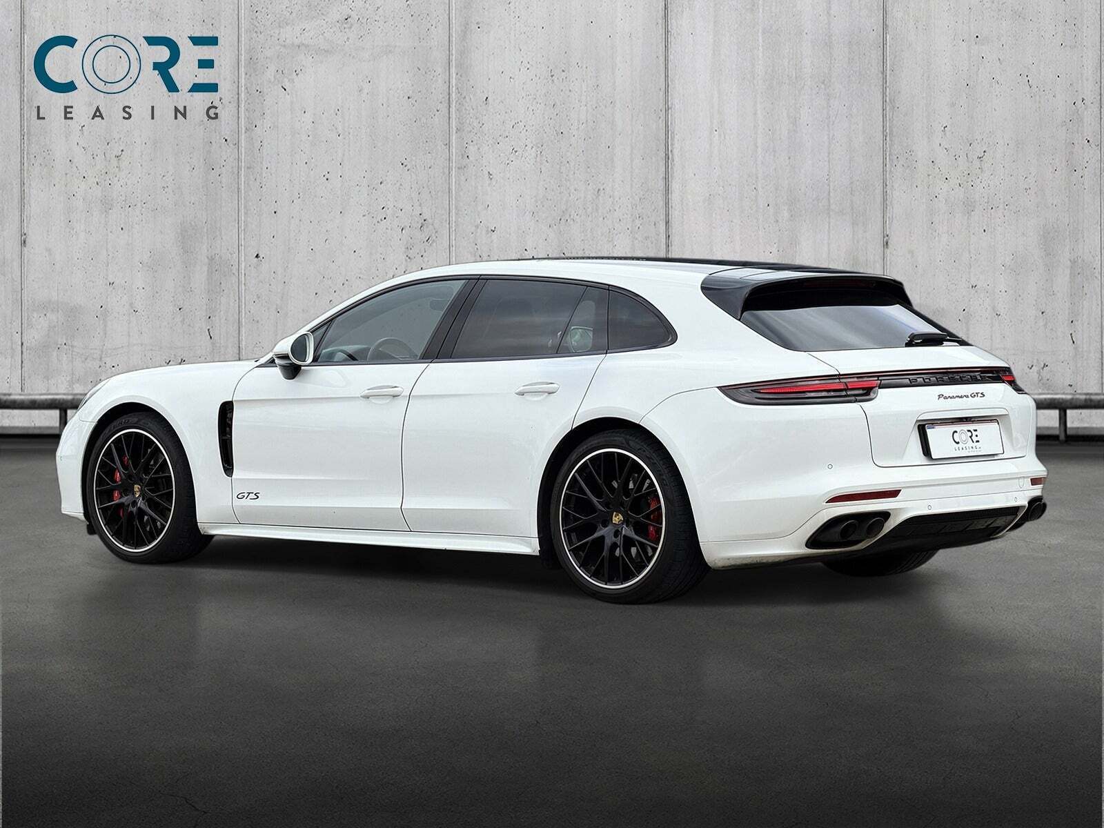 Hvid Porsche Panamera GTS fra 2020