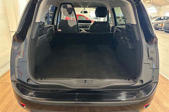 Sort Citroën Grand C4 SpaceTourer fra 2022