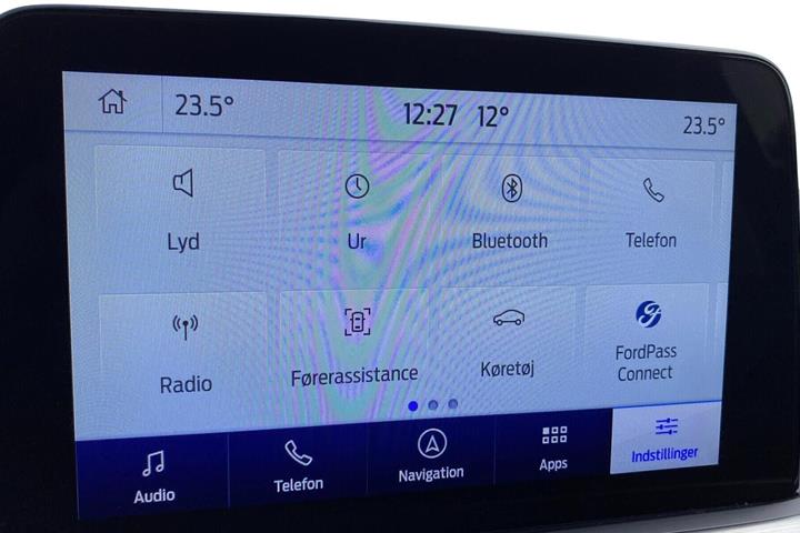 Blå Ford Kuga fra 2021