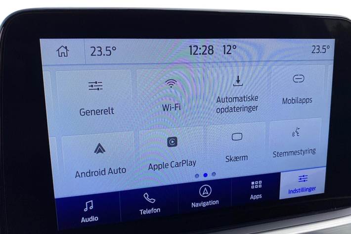 Blå Ford Kuga fra 2021