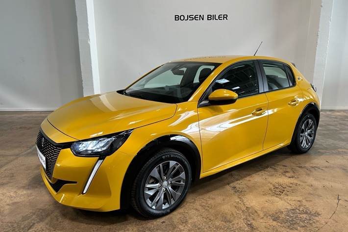 Gul Peugeot e-208 fra 2022 set udefra