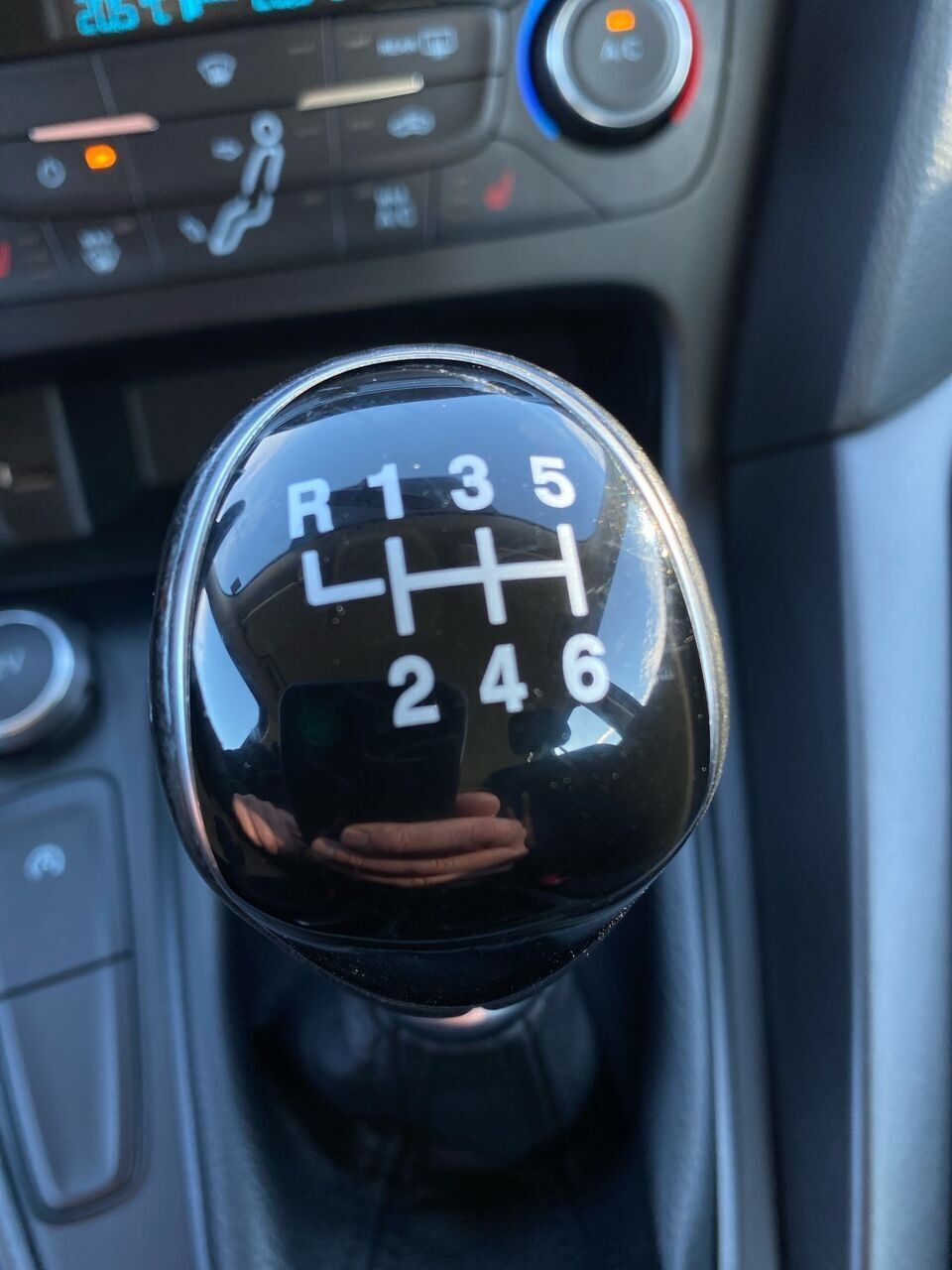 Hvid Ford Focus fra 2017