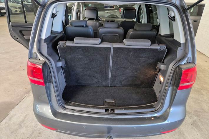 Sort VW Touran fra 2012