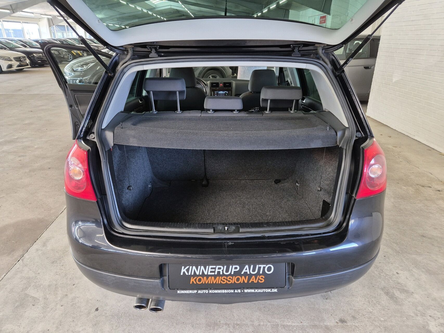 Sort VW Golf fra 2008