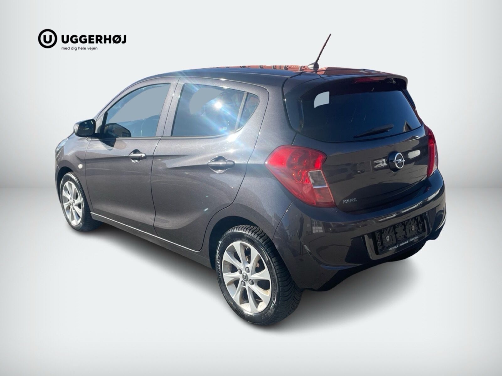 Brun Opel Karl fra 2017