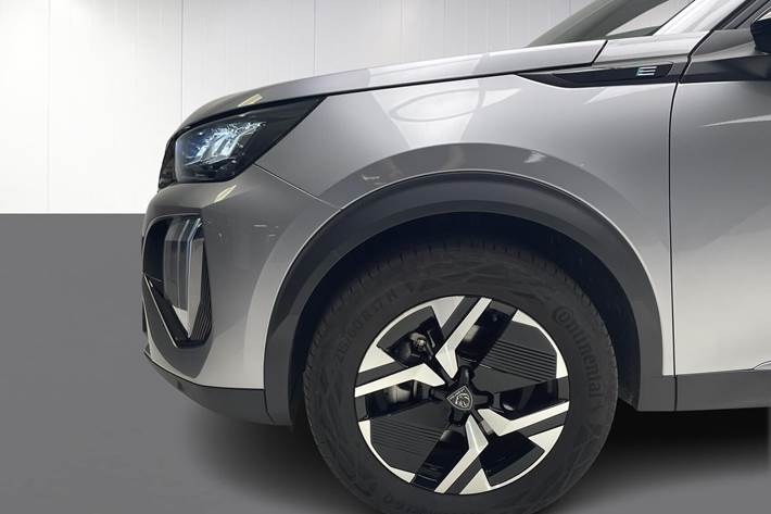 Grå Peugeot e-2008 fra 2025