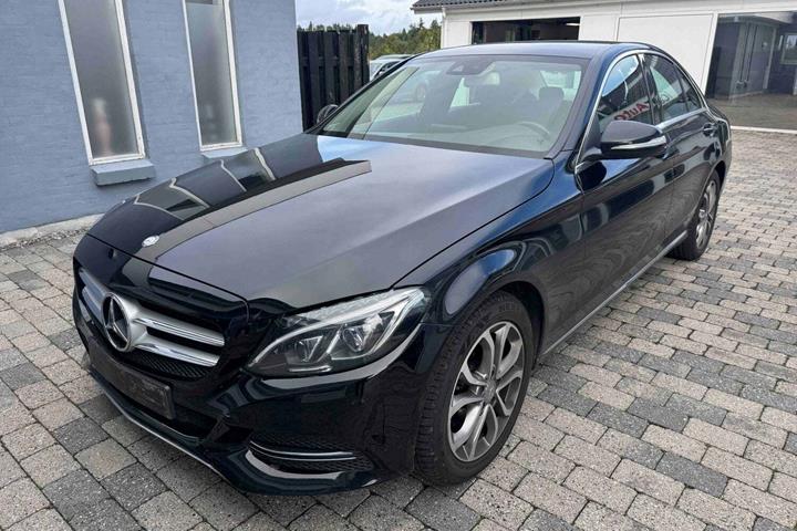 undefined Mercedes C220 fra 2014 set udefra