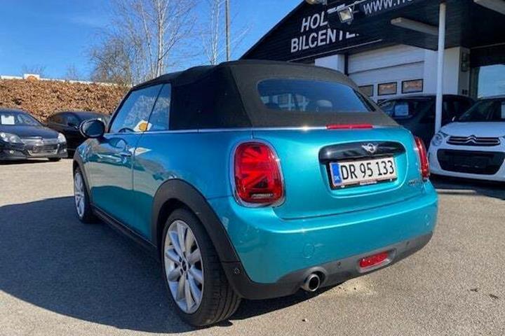 Turquoise Mini Cooper fra 2018