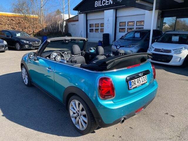 Turquoise Mini Cooper fra 2018