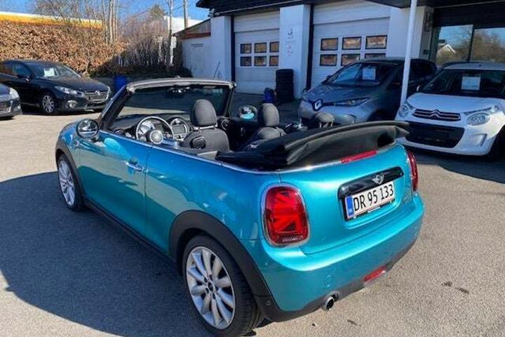 Turquoise Mini Cooper fra 2018