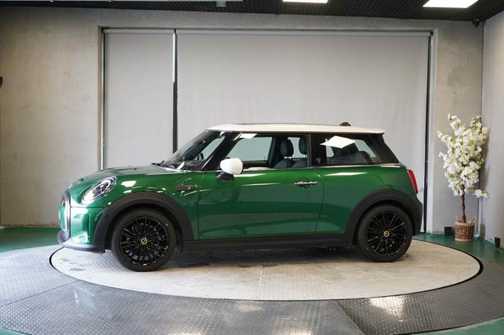 undefined Mini Cooper SE fra 2023