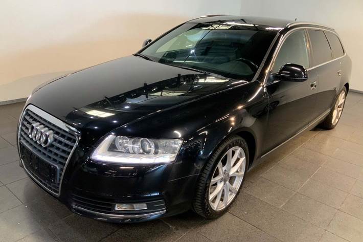 Sort Audi A6 fra 2010 set udefra