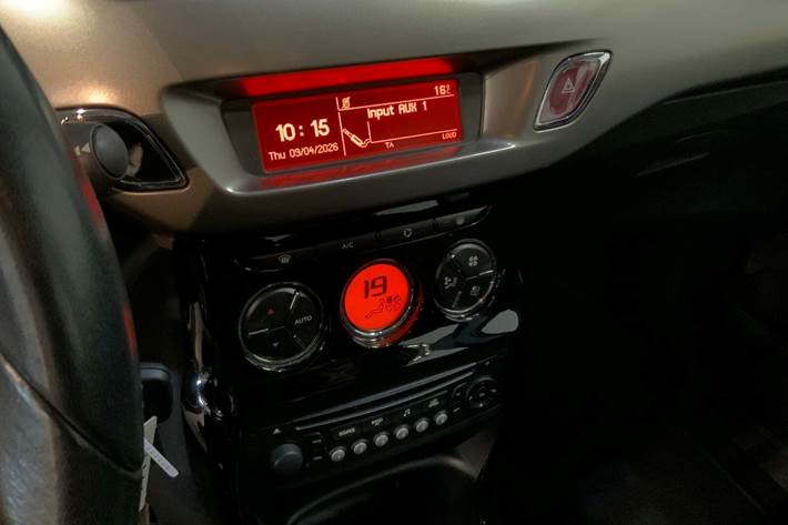 Grå Citroën C3 fra 2016