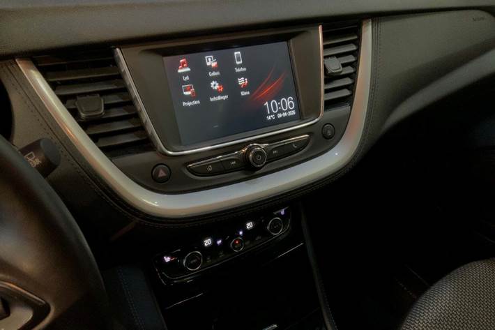 Sølv Opel Grandland X fra 2020