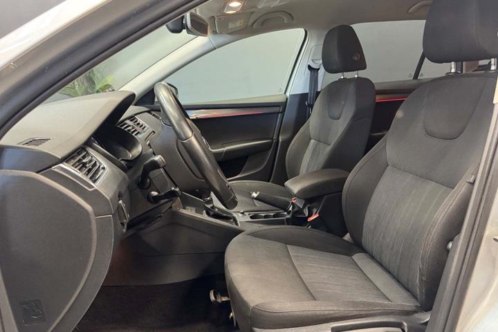 Sølv Skoda Octavia fra 2020