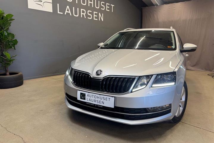 Sølv Skoda Octavia fra 2020