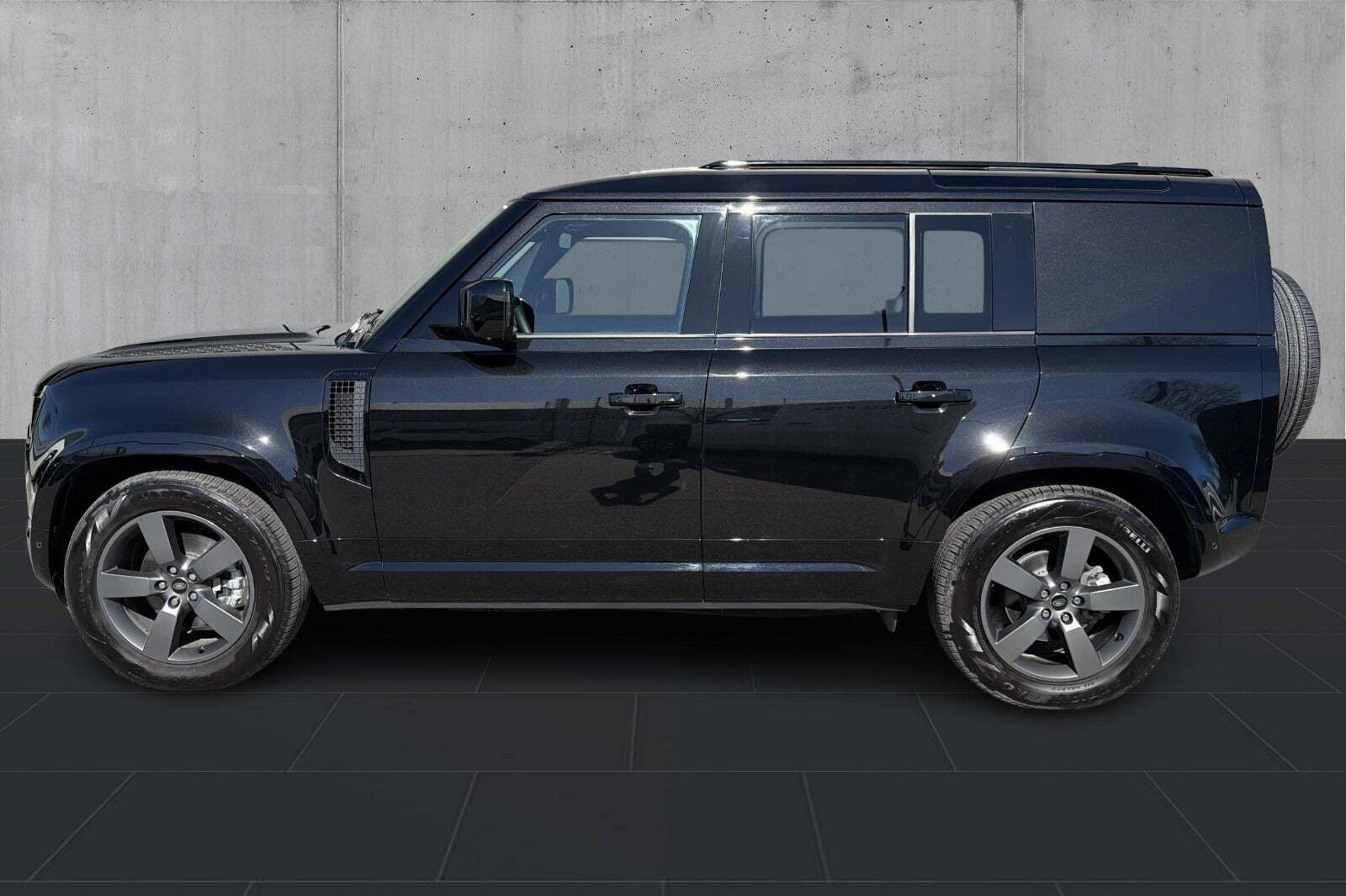 Land Rover Defender 110 3,0 D250 Hard Top X-Dynamic SE aut. Van