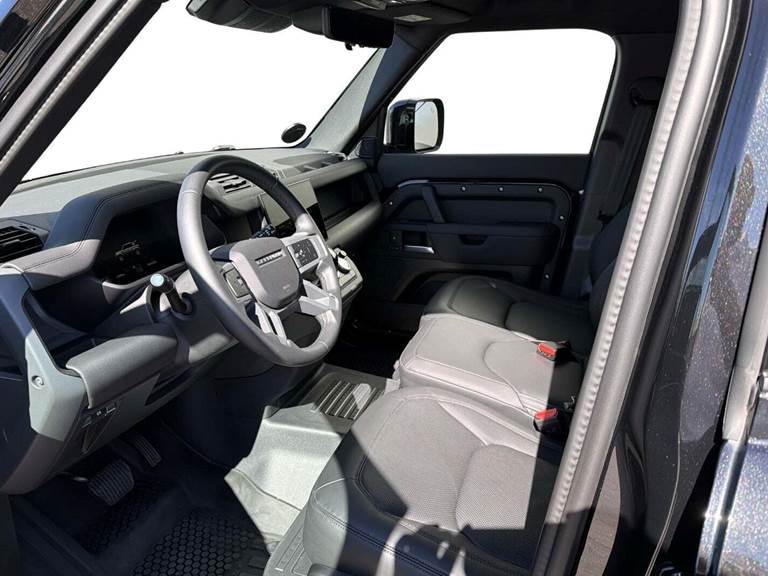 Land Rover Defender 110 3,0 D250 Hard Top X-Dynamic SE aut. Van