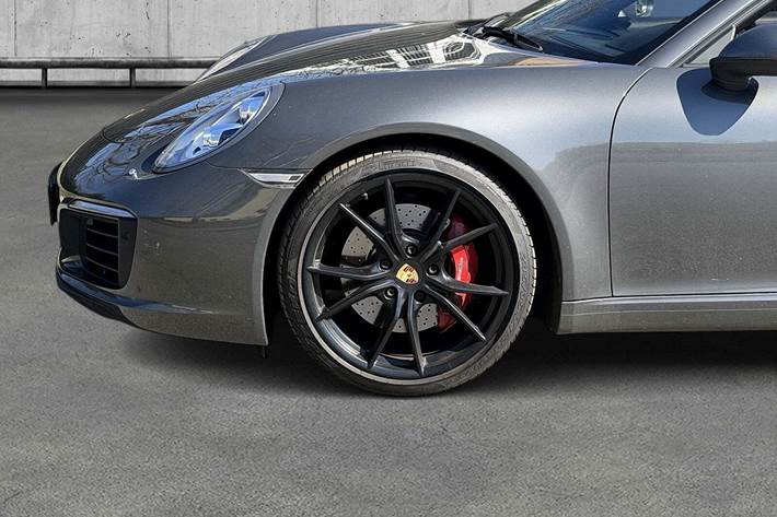 Grå Porsche 911 Carrera S fra 2016