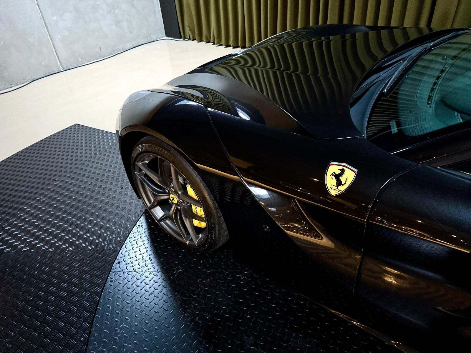 Ferrari F12berlinetta 6,3