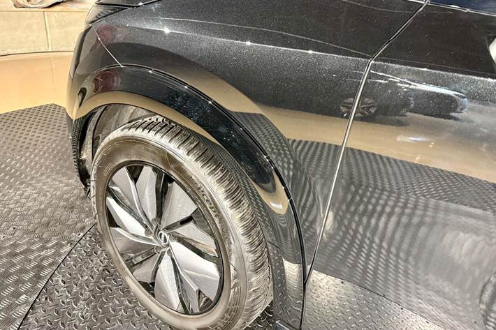 Sort Nissan Ariya fra 2024