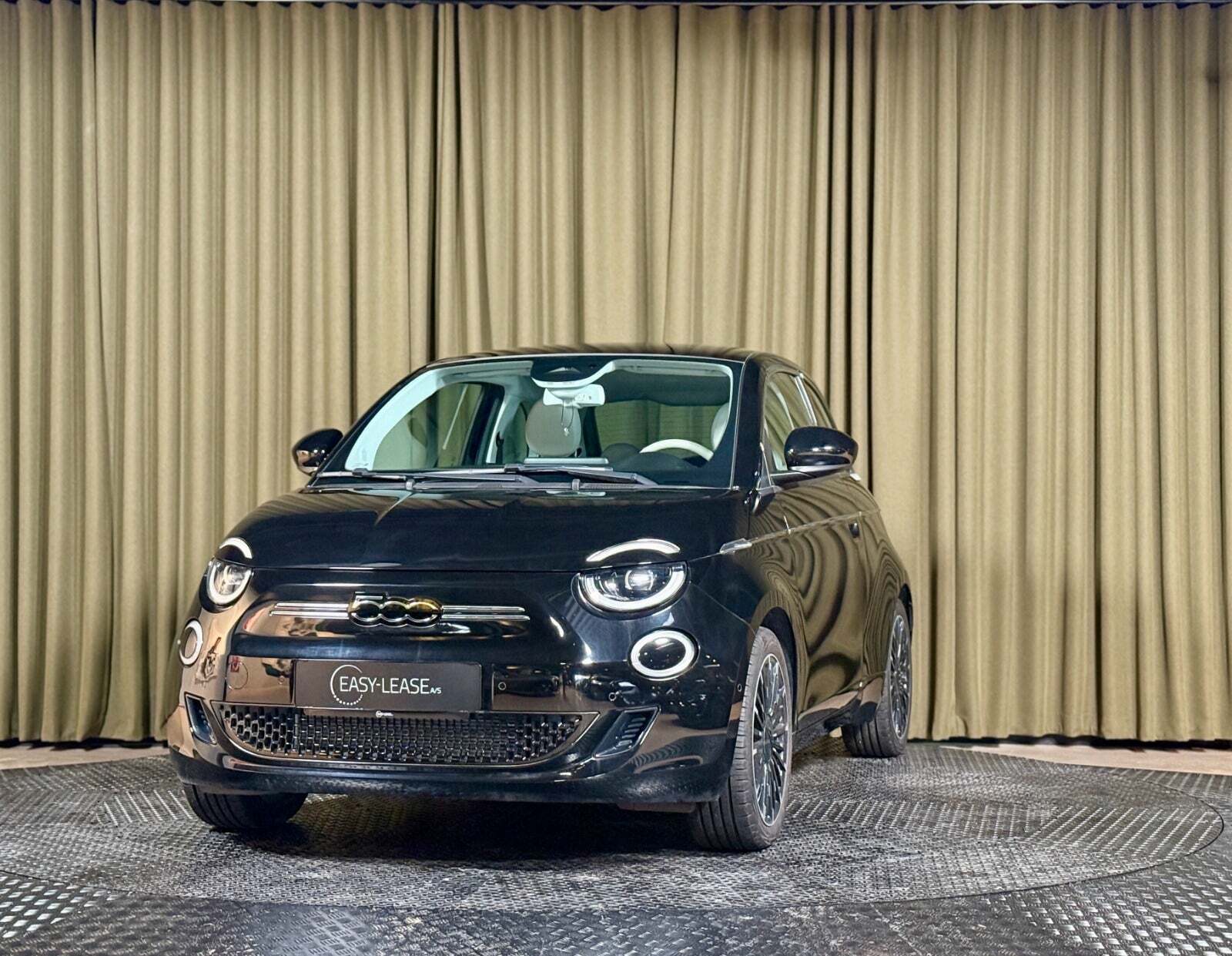 Sort Fiat 500e fra 2023