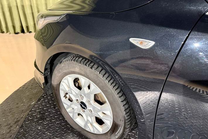 Sort Kia Ceed fra 2023