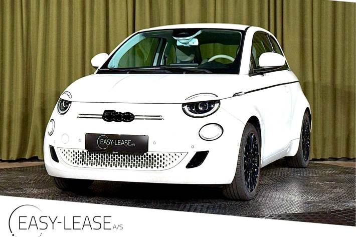Hvid Fiat 500e fra 2023