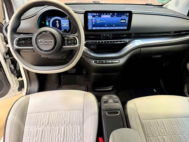 Fiat 500e 42 la Prima