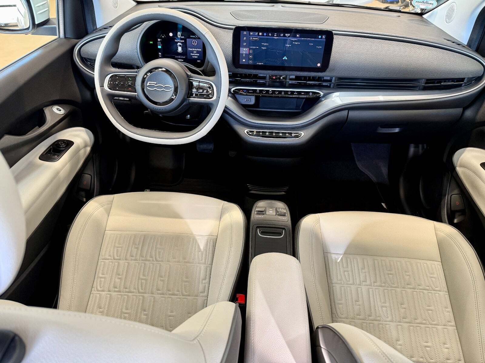 Fiat 500e 42 la Prima