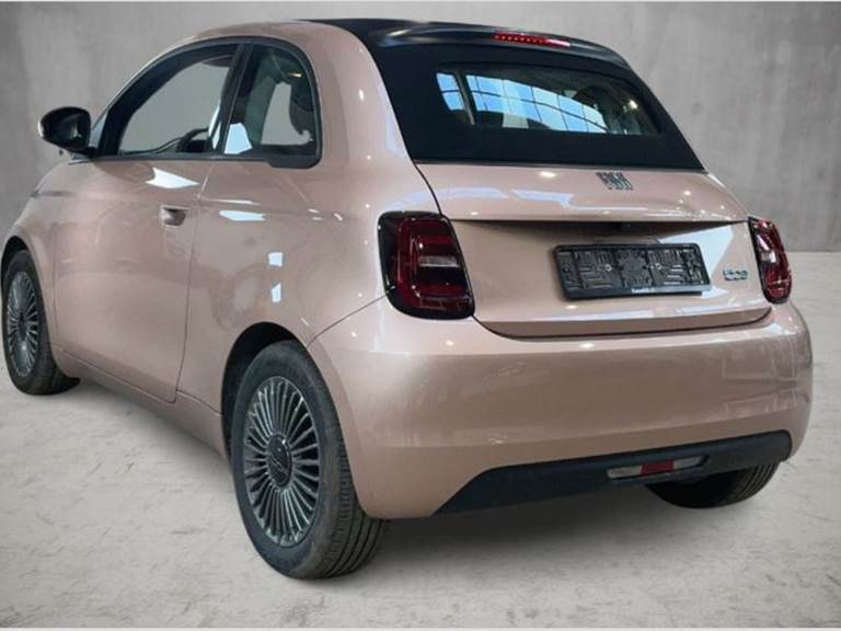 Fiat 500e 42 (RED) Cabrio