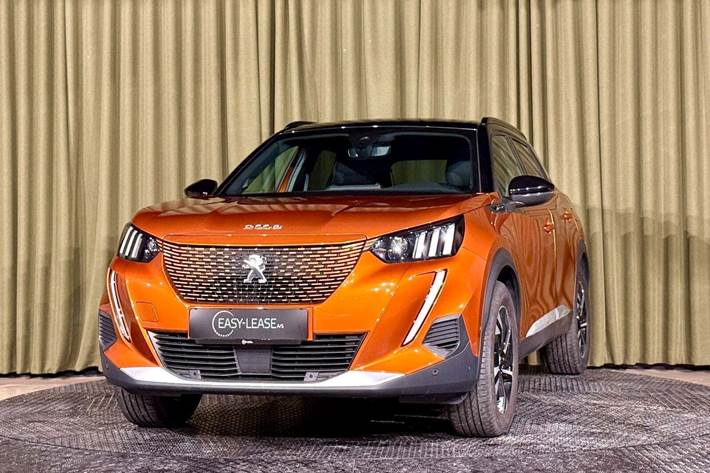 Orange Peugeot e-2008 fra 2023