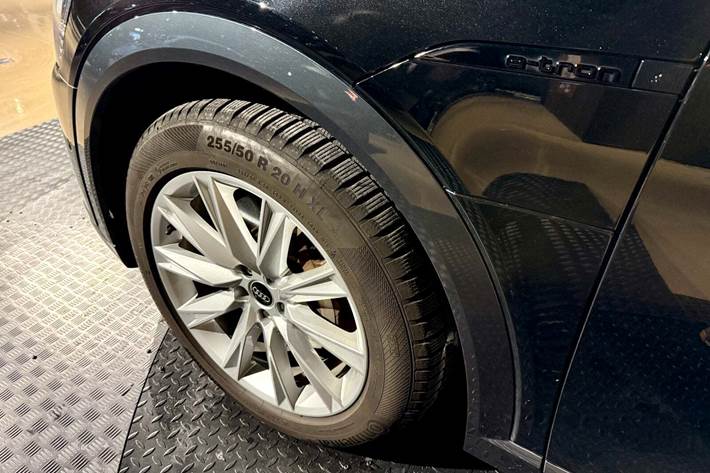 Sort Audi Q8 e-tron fra 2024