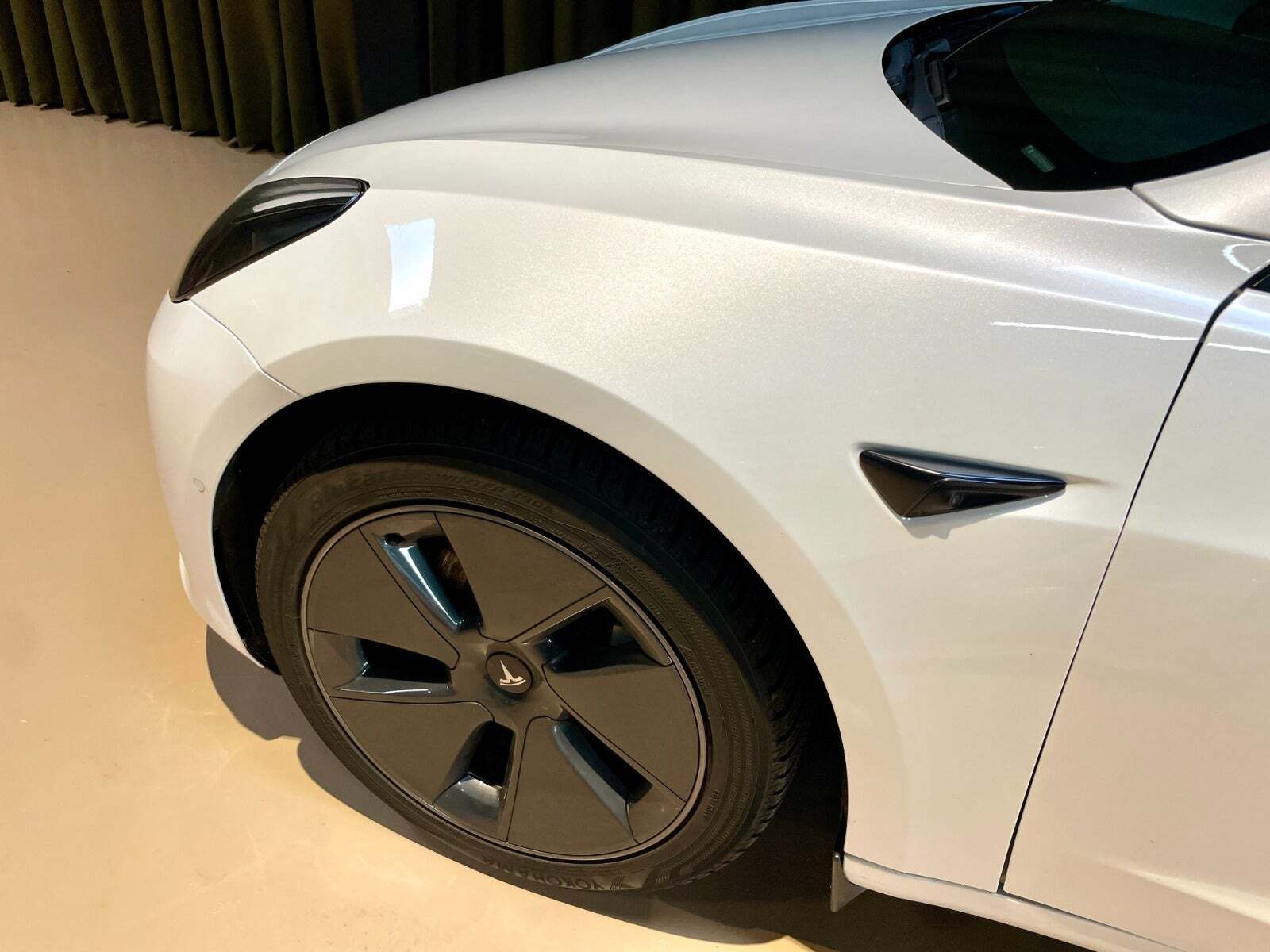 Tesla Model 3 Standard Range+ RWD