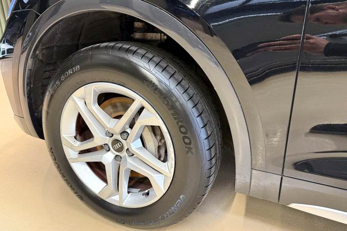 Sort Audi Q5 fra 2022