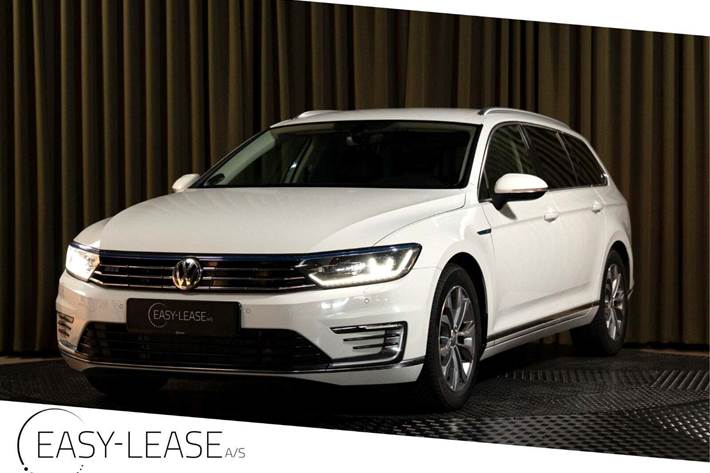 Hvid VW Passat fra 2017