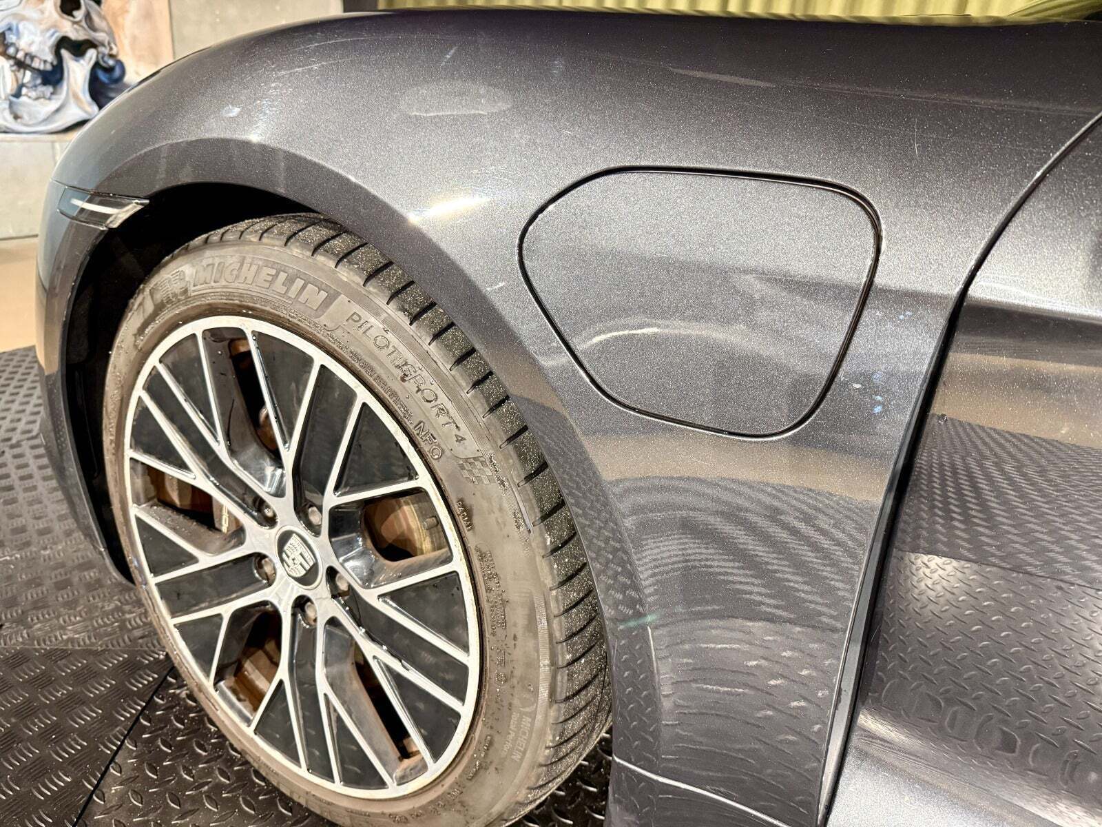 Porsche Taycan Performance+