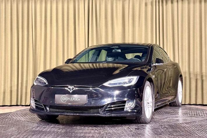 Sort Tesla Model S fra 2017
